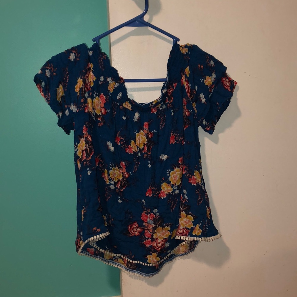 💗😱 NWOT. Cute Summer Top